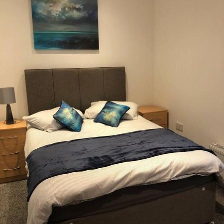 Lovely 4-Bed House In Anfield All En-Suite Ливърпул Екстериор снимка